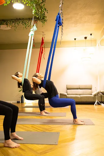 Joga Olsztyn - Studio E.MOC.JA - relaks, joga w hamaku